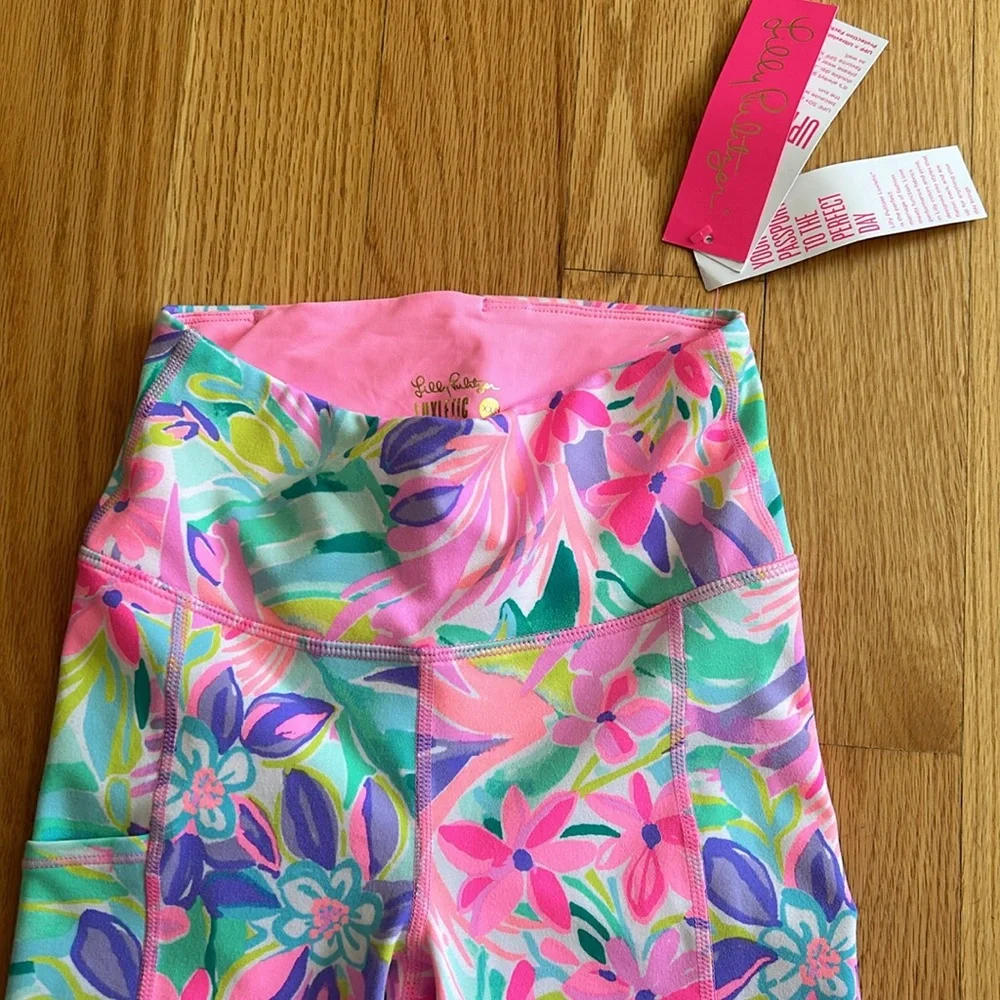 NWT Lilly Pulitzer XXS weekender high rise midi legging print: it was all a drea - Picture 2 of 7